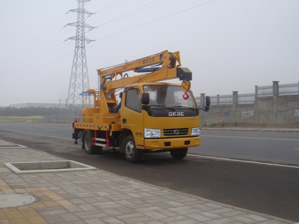 国五东风12米高空作业车(蓝牌)